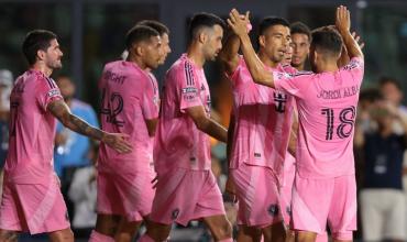 Inter Miami avanza a semifinales sin Messi, gracias al doblete de Suárez