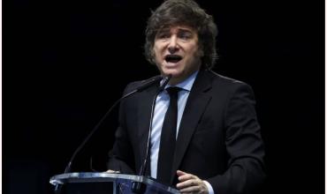 Javier Milei criticó el aumento de los sueldos de los senadores: “Vuelven a hacerlo, escupiendo en la cara de los argentinos”