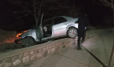 Grave accidente en Famatina: una mujer resultó herida tras derrapar con su auto