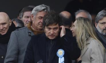 Los encuestadores prevén que las coimas impactarán en la elección porque se combinan con una economía "deteriorada"