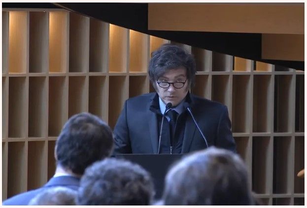 Milei evitó el escándalo de Spagnuolo y cargó contra "los orcos del Congreso": "Lo único que buscan es romper el programa económico"