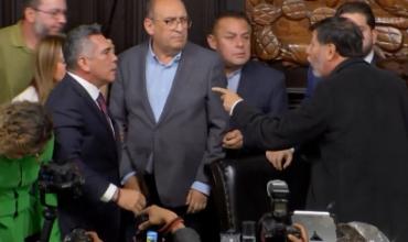 Escándalo en México: senadores se enfrentaron a golpes en plena sesión del Congreso
