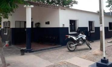Jujuy: Dos mujeres policías pelearon dentro de una comisaría por el “amor” de un oficial