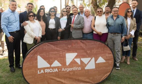 Quintela presentó “Previaje” e “Impulso Turístico 50/50” con los bonos Chachos para fortalecer el turismo provincial