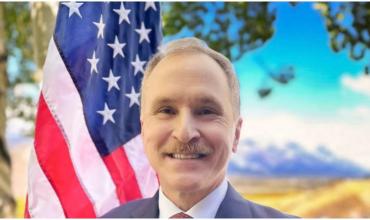 La Embajada de Estados Unidos anunció la confirmación de Peter Lamelas como nuevo embajador en Argentina