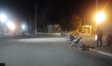  Accidente en barrio 4 de Junio: motociclista lesionada tras choque con un rodado que se dio a la fuga