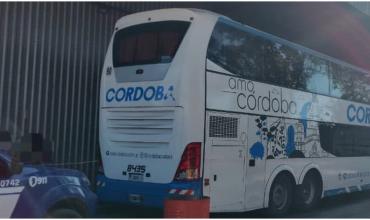 Hallaron un feto en el baño de un colectivo de larga distancia en Córdoba