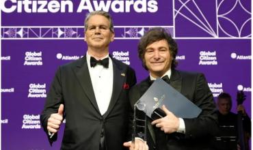 Scott Bessent ratificó el swap de US$20 mil millones y anunció que ya compra pesos argentinos
