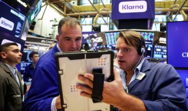Mercados: reacción alcista de acciones y bonos argentinos en Wall Street, el día después de la cumbre Milei-Trump