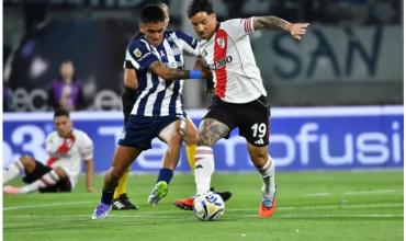 River venció 2-0 a Talleres de Córdoba y cortó una racha de cuatro derrotas al hilo por liga