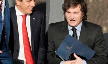 Con el dólar en el techo de la banda, el Gobierno mantiene expectativas de una apreciación del peso post elecciones
