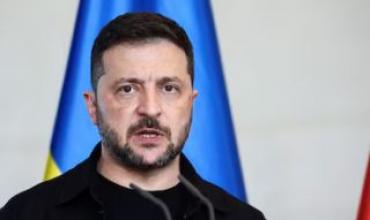 Volodimir Zelensky condenó el ataque de Rusia contra Kiev y afirmó que “las palabras rusas sobre diplomacia no significan nada”