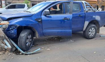  Una familia resultó ilesa tras impactar con su camioneta 