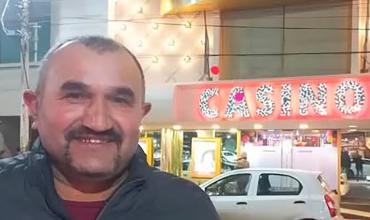 Un albañil ganó $100 millones en el casino, pero no se los pagaron: el caso que llegó a la Justicia