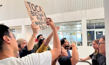 Tensión en la UNLaR por el cobro de inscripción a nuevos estudiantes