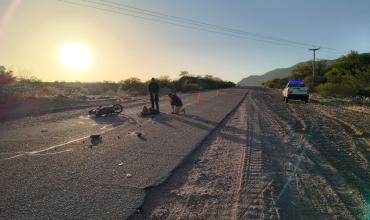 Una mujer resultó gravemente herida tras caer de su moto en la ruta Campanas–Chañarmuyo