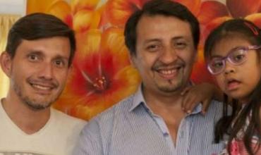  Conoce la historia de la pareja gay que adoptó a una niña con síndrome de down