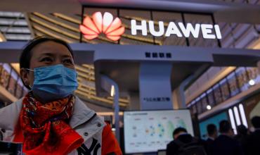 Por orden del régimen chino, Huawei eliminó las app de Nike y Adidas