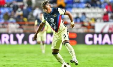 Boca vuelve a pensar en Roger Martínez por las dificultades en el contrato de Borja