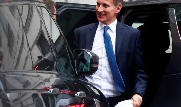 Reino Unido: El nuevo ministro de Economía desecha el plan de Liz Truss y la premier pierde poder