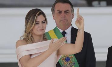 Brasil: Bolsonaro teme ser inhabilitado e impulsa la figura de su esposa