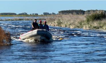 Hallaron muerto a otro de los hombres arrastrados por la corriente durante el temporal en Bolívar