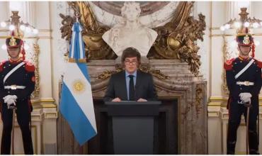 “Tenemos que dejar de ver a los empresarios como enemigos”: las principales frases de Milei en cadena nacional