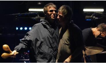 Oasis volvió a tocar en la Argentina y el estadio de River repleto estalló de felicidad