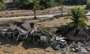 Las inundaciones y deslaves provocaron más de mil muertes en Asia, casi 600 de ellas en Indonesia