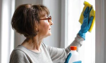 Aumentos para empleadas domésticas: el Gobierno oficializó las subas de noviembre y diciembre