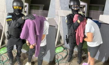 Cayó una banda narco que vendía drogas a tres cuadras de un colegio en Córdoba: hay cinco detenidos