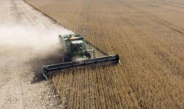 El Gobierno anunció una nueva baja en las retenciones para el campo