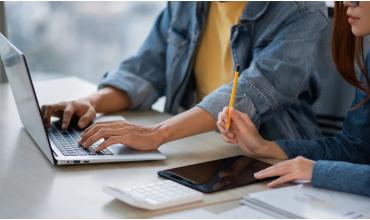 El mito del trabajo para toda la vida entra en crisis: llega el “pasaporte laboral”