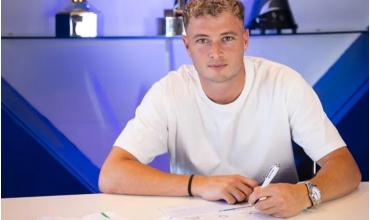 ¡Insólito! Vélez anunció la renovación de un jugador y, por error, filtró el salario que percibirá por mes