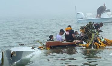 Se estrelló un avión de la Marina mexicana en Texas: cinco personas murieron y una sigue desaparecida