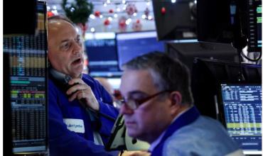 Tesla y Nvidia encabezan una jornada de caídas en Wall Street