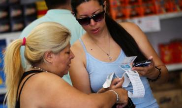 Autos, alimentos y electrodomésticos: en qué productos la Argentina todavía es cara en dólares