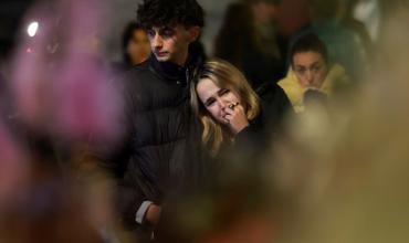 Suiza tendrá cinco días de duelo por la tragedia en el bar “Le Constellation”: la sociedad aguarda por la identificación de las víctimas