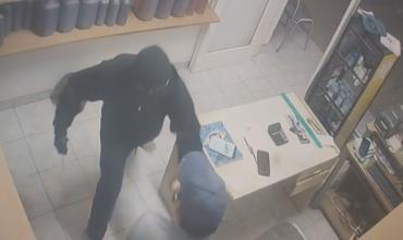 Violento robo a un playero en una estación de servicio de Guandacol