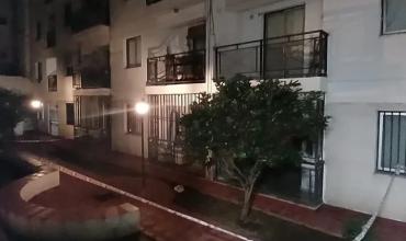 Córdoba: un hombre arrojó a una mujer desde un balcón tras robarle y fue detenido