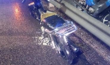 Detienen a un motociclista por realizar maniobras peligrosas en la vía pública