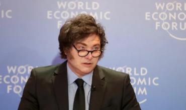 A un año de sus críticas a la "agenda woke", Milei no eliminó cupos en el Estado, el DNI no binario ni la figura del femicidio