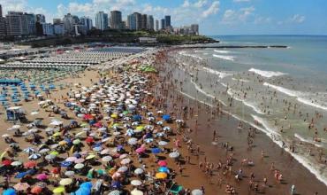 Hernán Szkrohal, presidente de la Asociación Empresaria Hotelera Gastronómica de Mar del Plata: “La temporada de verano fue buena dentro de los parámetros que teníamos”