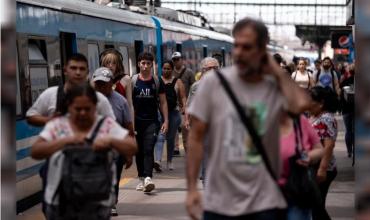 El desempleo golpeó a más de 150 mil trabajadores registrados durante el 2025