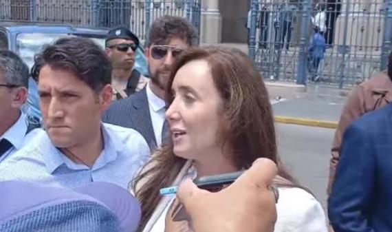 La vicepresidenta visitó la Catedral de La Rioja: “Hablé con el obispo de San Nicolás, ludopatía y pobreza”