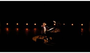 Rosario se prepara para recibir a Fito Páez con un concierto gratuito frente al Monumento