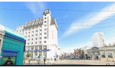 Murió un turista tras caer desde un cuarto piso de un hotel en Comodoro Rivadavia