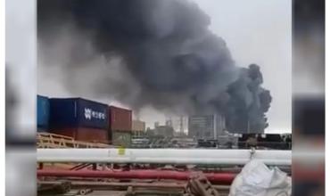 Alerta química en Israel: restos de un misil provocaron un incendio y evacuaciones en Neot Hovav