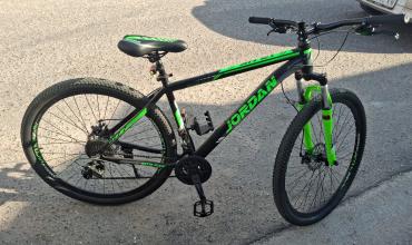 Detuvieron a un hombre tras robar una bicicleta en barrio Vargas