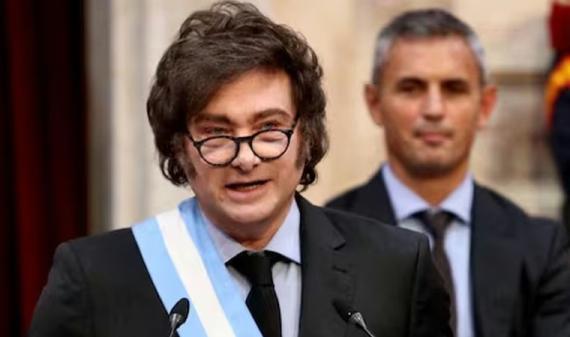 Milei firmó un decreto para adelantar coparticipación a 12 provincias. La Rioja está incluida